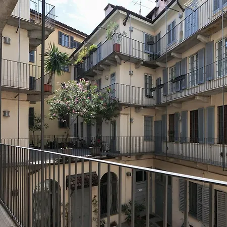 Contempora - Ampio Monolocale Medici 7 * Milano