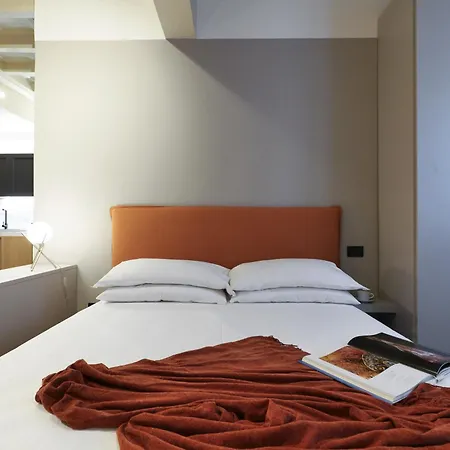 Contempora - Ampio Monolocale Medici 7 * Milano